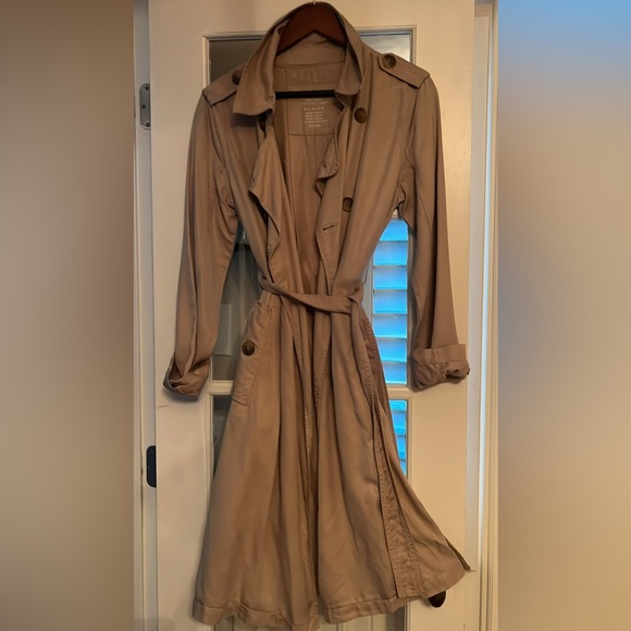American Eagle Outfitters Long Tan Trench Coat timeless - Picture 4 of 8